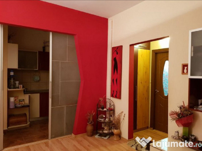 32867 Apartament 3 camere Far