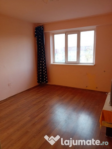 33393 Apartament 2 camere Tomis 3