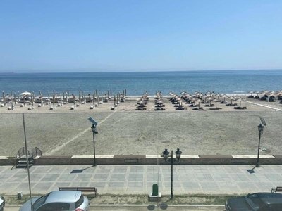 Apartament 2 camere cu vedere frontala la mare