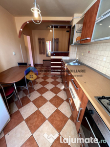 Apartament 3 camere zona centrala