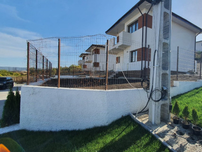 Casa, 4 camere, 98 mp , Valea Adanca, de vanzare, Intersectia 5 Drumuri