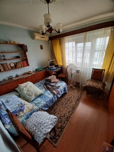 DECOMANDAT! Apartament 2 camere, zona Obor, Etaj 4