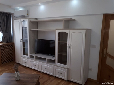 Se închiriază apartament pe B-dul Magheru!