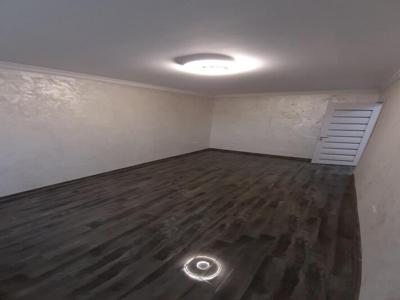 Apartament 2 camere, renovat complet, pret 65000 euro neg