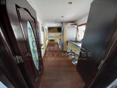 Apartament 3 camere, zona Farmacia Catena (Capat linia 1), Botosani