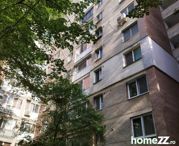 Apartament 2 camere Metrou Romancierilor.