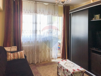 Apartament 3 camere vanzare in bloc de apartamente Bucuresti, Rahova