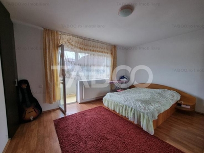 Apartament de inchiriat 3 camere 2 balcoane 1 parcare in Piata Cluj