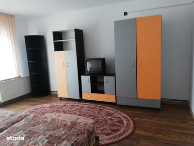 Apartament la casa