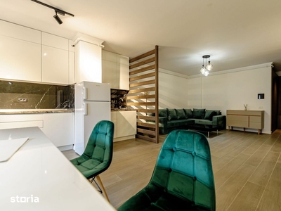 Apartament minunat cu grădină supraterană.