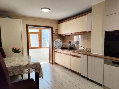 Apartament 3 camere 80m2, renovat total, Dancu