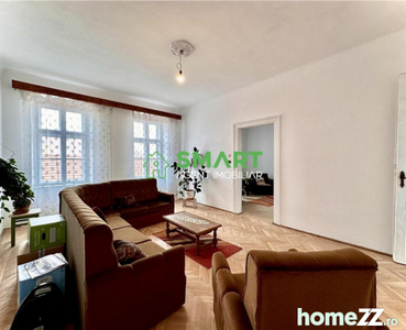 Apartament 3 camere . Arad