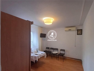 Apartament 3 camere de vanzare Tatarasi