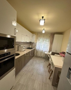 Apartament 3 camere in zona AUREL VLAICU