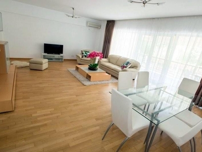 APARTAMENT 4 CAMERE