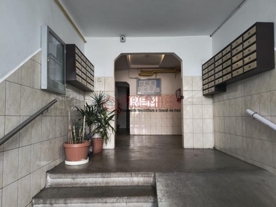 Apartament 4 camere - Piata Sudului