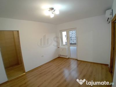 Apartament de 2 camere cu priveliste recent renovat zona ...