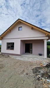 Casa cu 5 camere, 129mp utili, 600mp teren, Baciu/Popesti