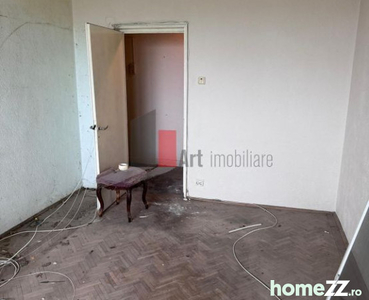 Vânzare apartament 3 camere Piața Progresu