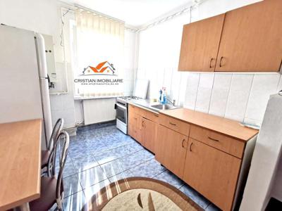 Apartament 2 camere, etajul 1, Centru!