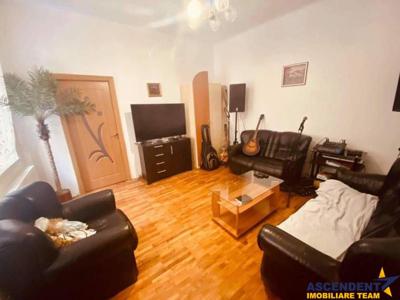 Apartament la casa, cu spatiu de depozitare, Centrul Istoric, Brasov