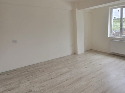 2 camere, , mp , de vanzare apartament in zona Bucium, 300m fata de statia de autobuz.