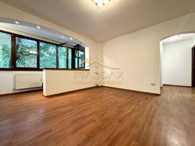 Apartament cu 3 camere // Zona Tei - Doamna Ghica