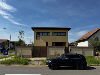 Inchiriere casa Henri Coanda, vila spectaculoasa de inchiriat Va prezen