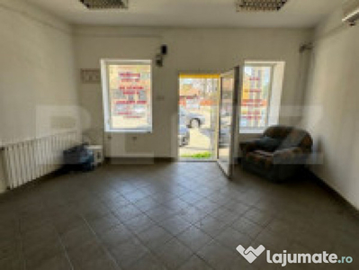 Spatiu comercial, 25 mp , la bulevard, Cetatii