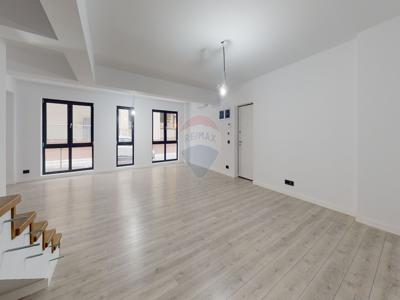 Apartament 4 camere vanzare in bloc de apartamente Bucuresti, Sisesti