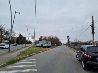 Teren Calea Moinesti - Parc Auto - Publicitate Stradala