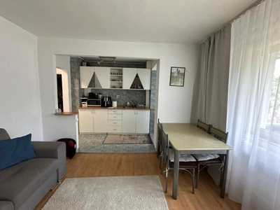 Apartament 2 camere, 41 mp, zona Manastur