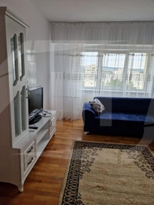 Apartament 3 camere decomandat cu 2 bai, zona Bld Primaverii