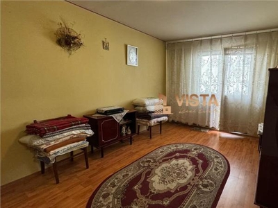 Apartament 3 camere, etaj intermediar, zona Noua, Brasov