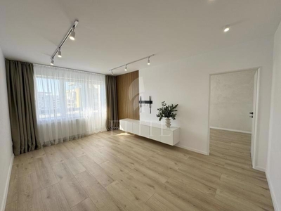 Apartament 3 camere in zona DIANA