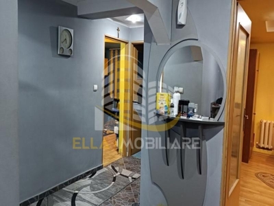 Apartament 3 camere zona Stejari,Ovisim