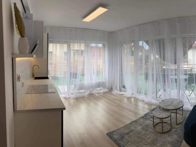 Apartament 4 camere de vanzare, Cartier Zorilor