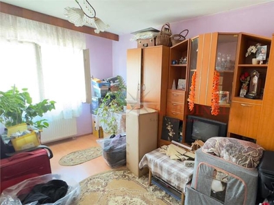 Apartament 4 camere decomandat Gemenii