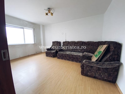 Apartament 4 camere ID=3770