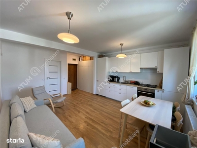 Vand apartament etajul 4