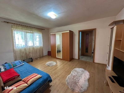 Apartament cu 2 camere, zona Soarelui, parter inalt, bloc izolat