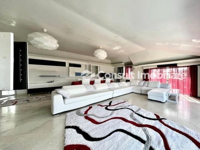 Apartament cu 3 camere de inchiriat | Terasa | Hasdeu | Centru | UMF