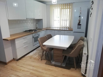 Apartament cu 3 camere decomandat in cartier Manastur.