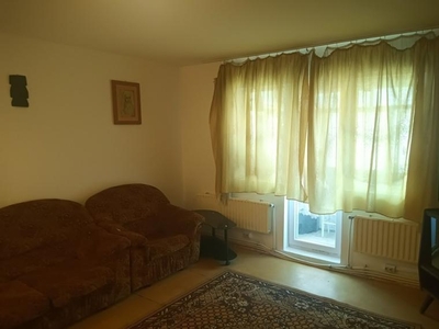 Apartament de 3 camere, 65 mp., zona Micro III