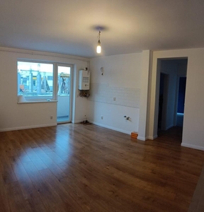 Apartament de 3 camere, la cheie, 56 mp., zona Cetatii