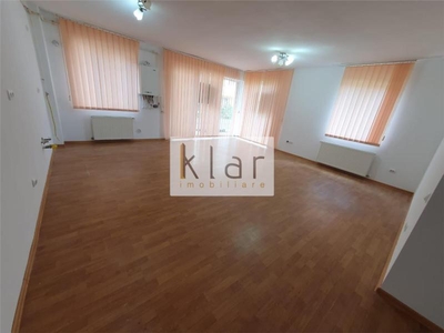 Apartament de vanzare 2 camere, 2 balcoane si parcare zona Florilor!