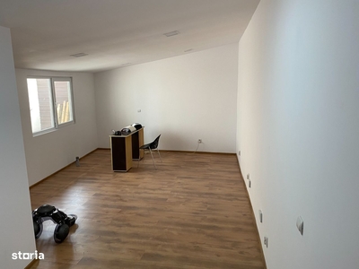 Apartament 3 camere decomandat | Mobilat | AC - Zona Narcisa, Bacau