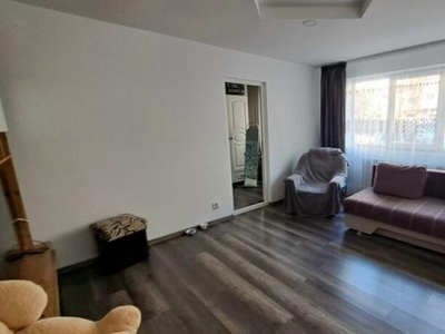 Vanzare apartament 2 camere, parter , micro 11 Targoviste