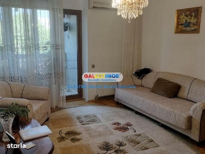 Vanzare apartament 3 camere ,dec,,etaj 3 ,zona Vatra Luminoasa