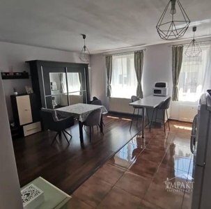 Vanzare apartament cu 2 camere zona Eroilor, Floresti!